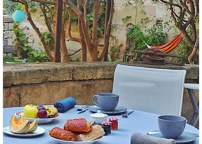 Alojamento de Acomodação e Pequeno-almoço La Vigneronne Des Costieres Vauvert